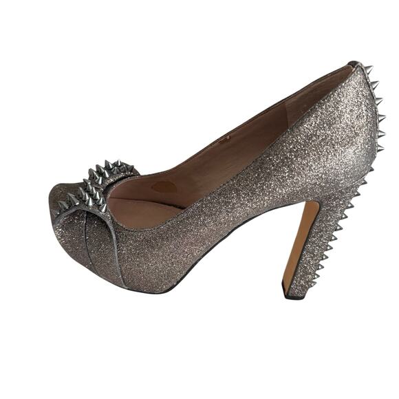 Vince Camuto Jamma Pump, Bronzite Glitter Spike Heels with Bow Sz 8.5 - 5” heel - Picture 5 of 8